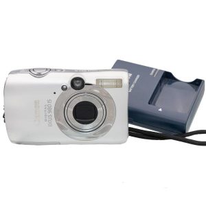Canon Ixus 980 IS + Lader Occasion