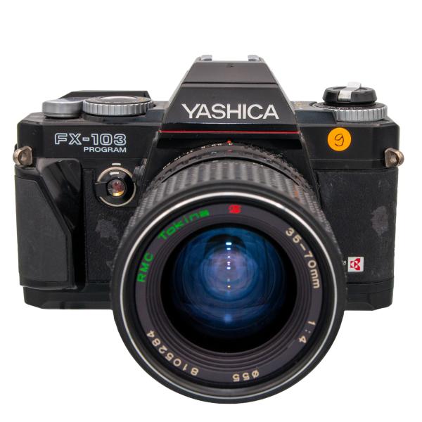 Yashica FX-103 Program Black + Tokina 35-70mm 1.4 Occasion