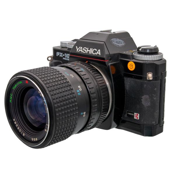 Yashica FX-103 Program Black + Tokina 35-70mm 1.4 Occasion - Image 4